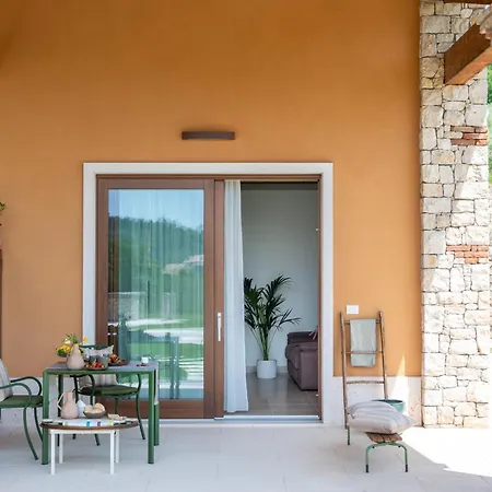 L'oro Di Pizzon - Exklusive Garda Aparthotel Costermano