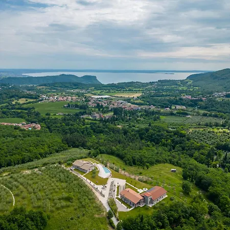 Lejlighedshotel L'oro Di Pizzon - Exklusive Garda 4*