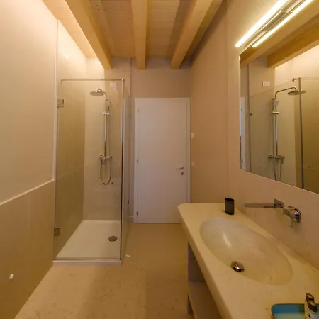 아파트호텔 L'oro Di Pizzon - Exklusive Garda 4*