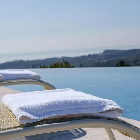 Lejlighedshotel L'oro Di Pizzon - Exklusive Garda Costermano